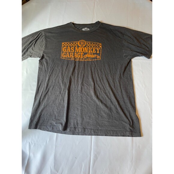 2XLT Black Gas Monkey Garage Grunge Shirt Graphic Tee Crew Short Sleeve Mens - Picture 1 of 4